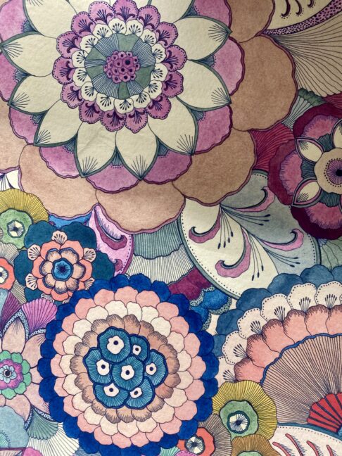 Pretty Japanese flowers hand-drawn by Keiko Yanagoisawa.