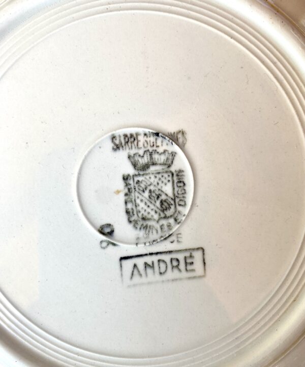 French vintage bowls backstamp.