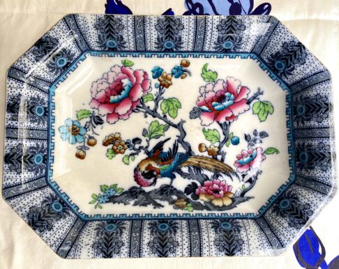 An vintage floral platter in the Losolware 'Shanghai' design dating from around the late 19th century to the mid-1930s.